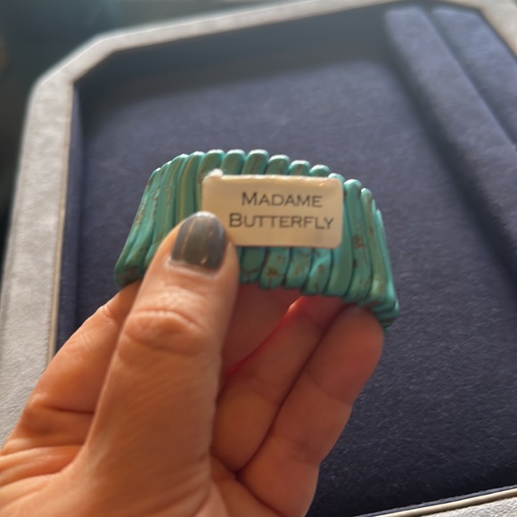 NWT Madame Butterfly Hand made Elasticated Bracelet in real Turquoise stones! - Picture 10 of 13